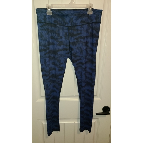Womens Avalanche blur camo leggings XL - Picture 1 of 3